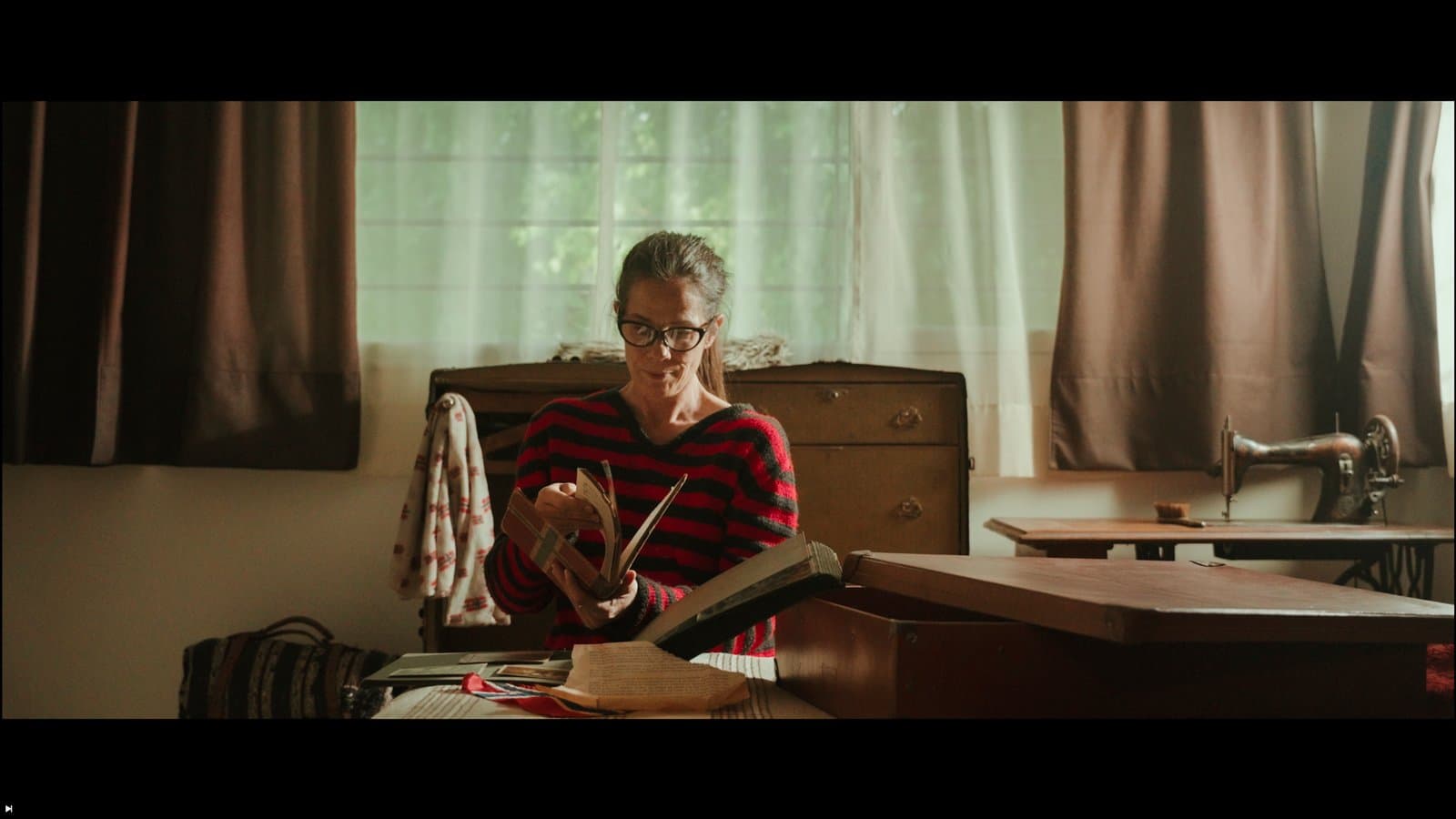 Still from BESTEFAR, frame 1